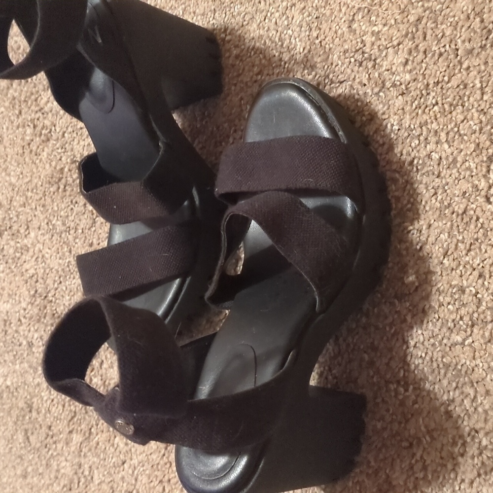 Madden NYC black strappy shoes size 7 - Picture 2 of 3